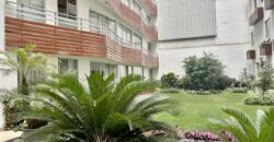 Se vende acogedor departamento con balcon y vista a lindo jardin interno en Miraflores